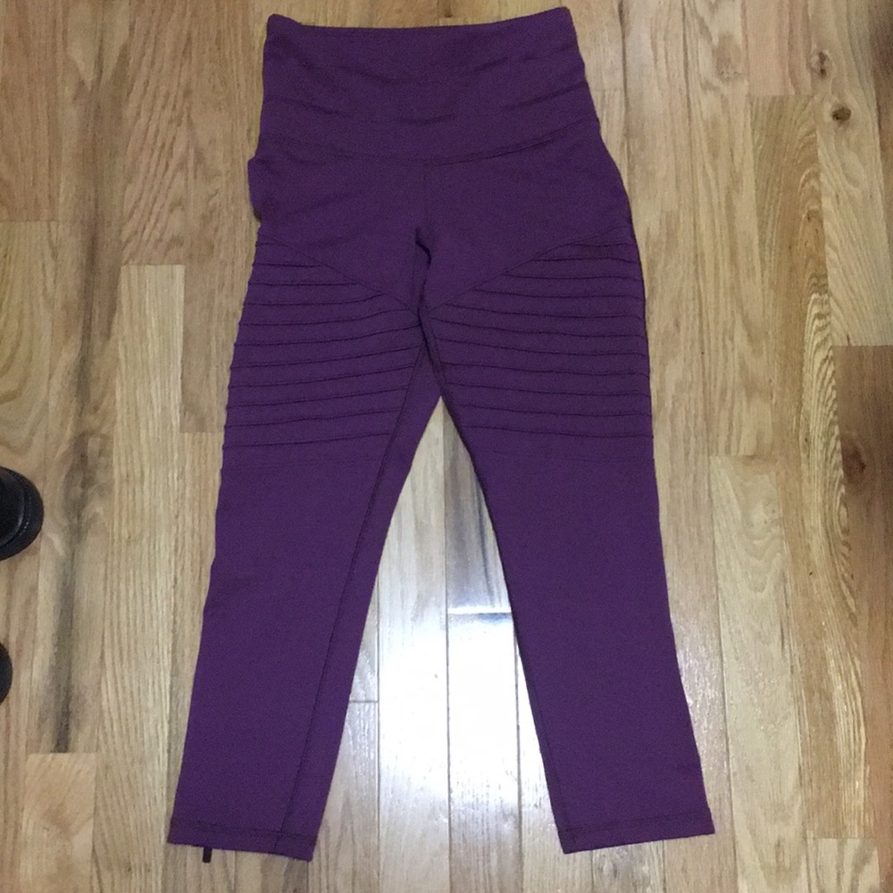 Lucy capris - Size XS